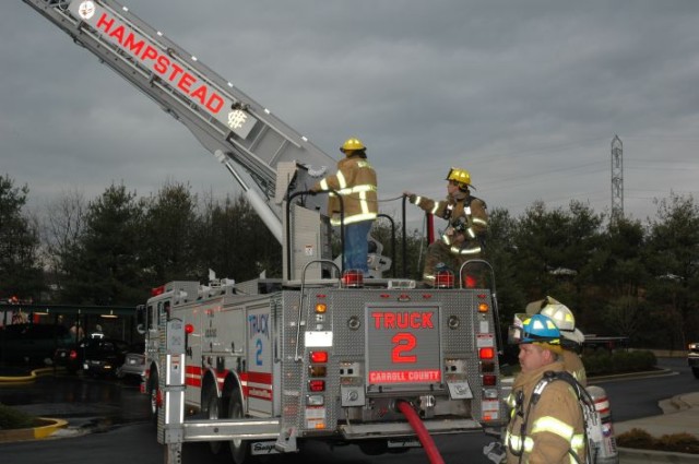 12-26-05 - Fire Box 41-1 Apartment Fire 300 Cantata Court, Reisterstown Photo's courtesy of Wayne Barrell